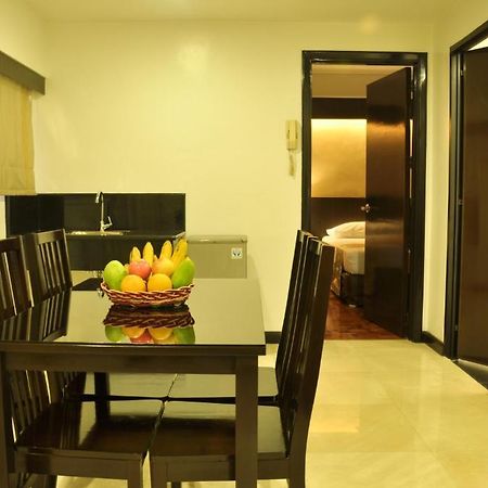 Richville Hotel Mandaluyong Extérieur photo