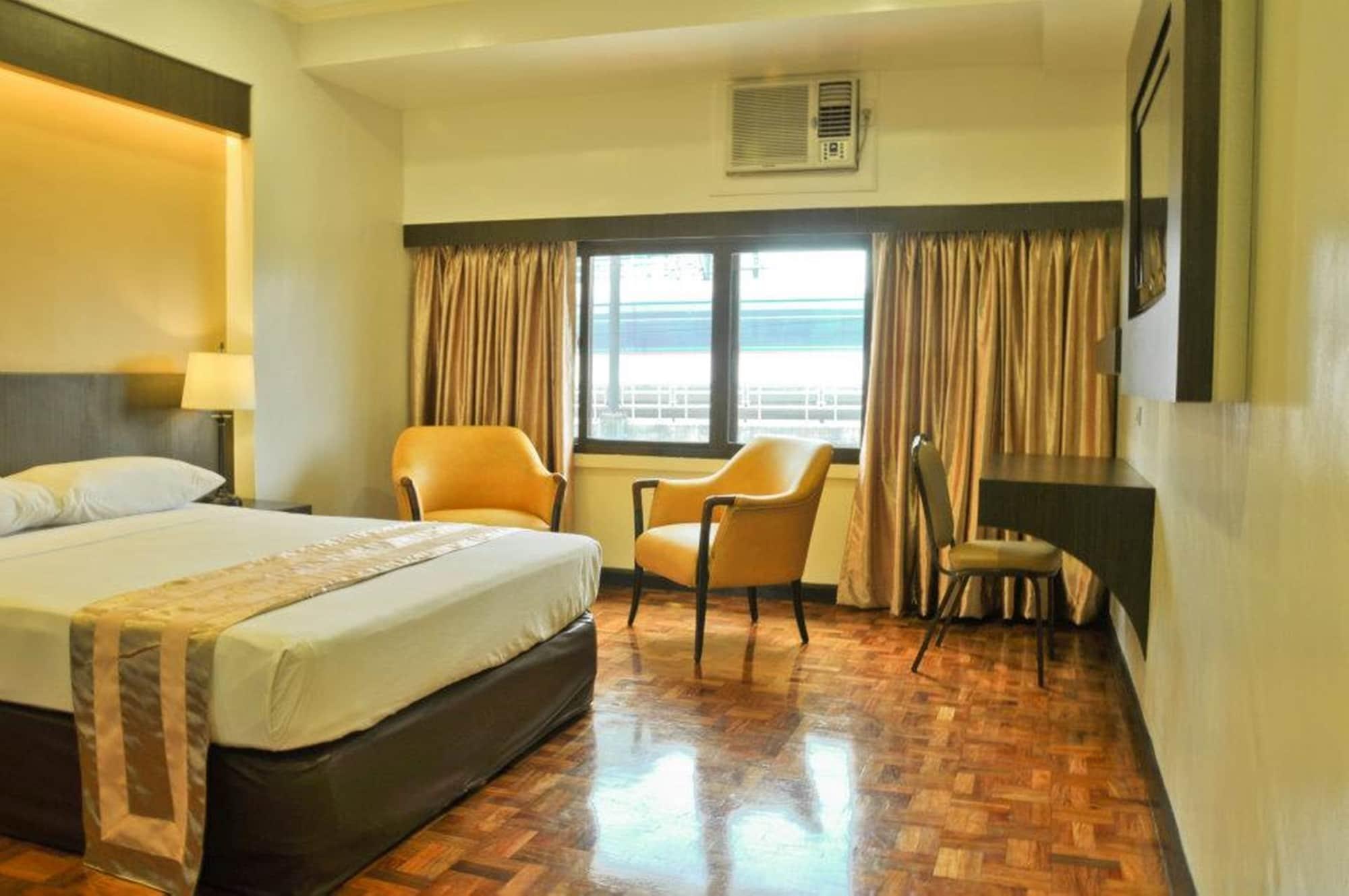 Richville Hotel Mandaluyong Extérieur photo
