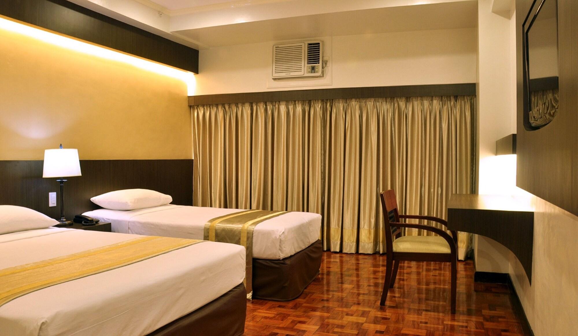 Richville Hotel Mandaluyong Extérieur photo