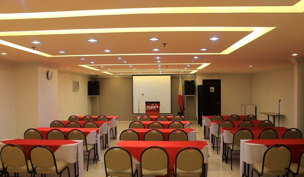 Richville Hotel Mandaluyong Extérieur photo