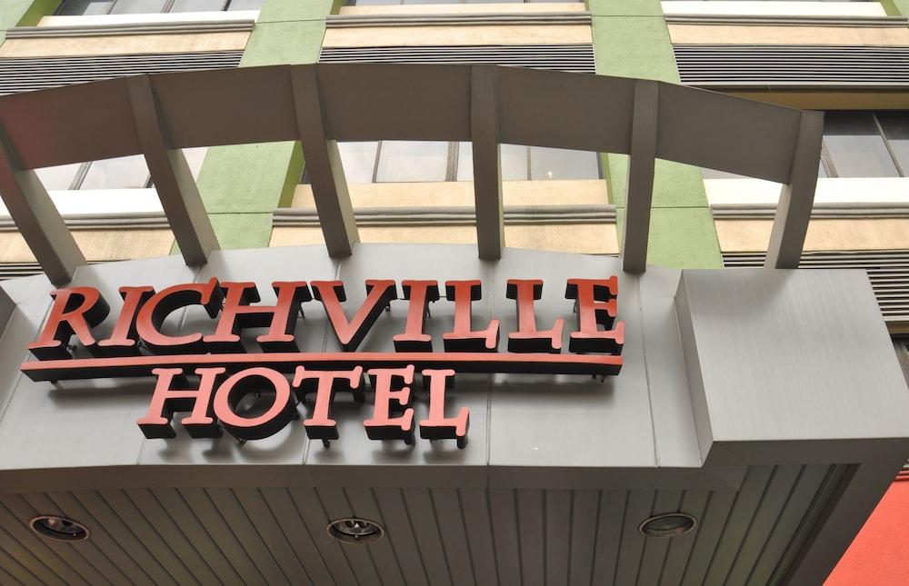 Richville Hotel Mandaluyong Extérieur photo