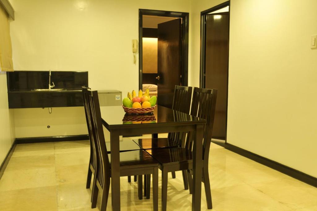Richville Hotel Mandaluyong Extérieur photo