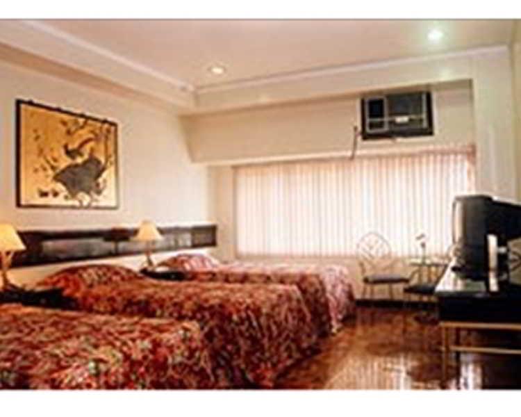 Richville Hotel Mandaluyong Extérieur photo