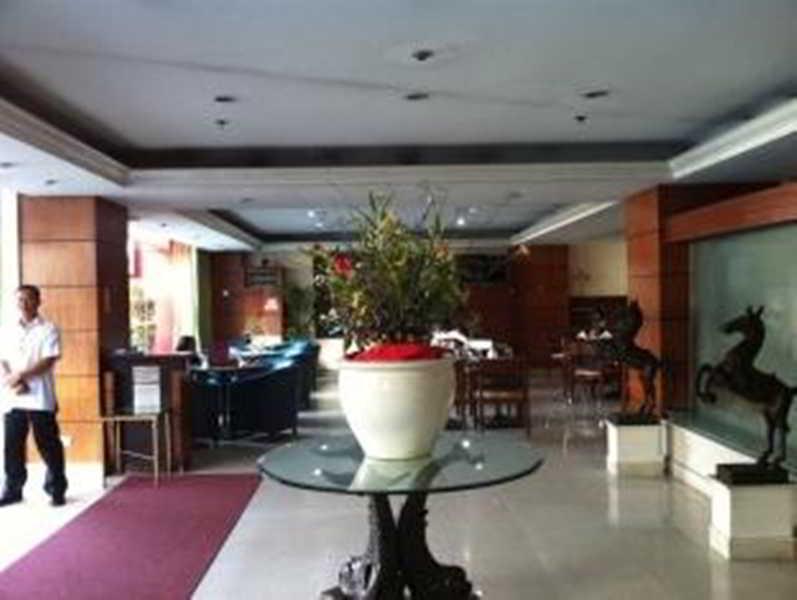 Richville Hotel Mandaluyong Extérieur photo