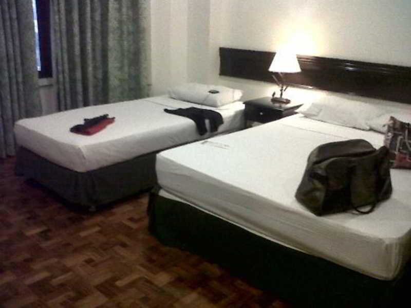 Richville Hotel Mandaluyong Extérieur photo