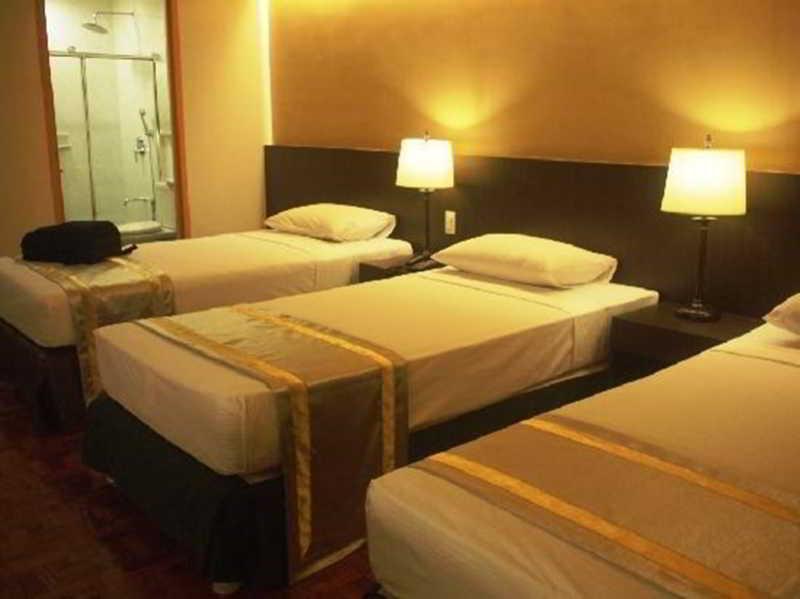 Richville Hotel Mandaluyong Extérieur photo